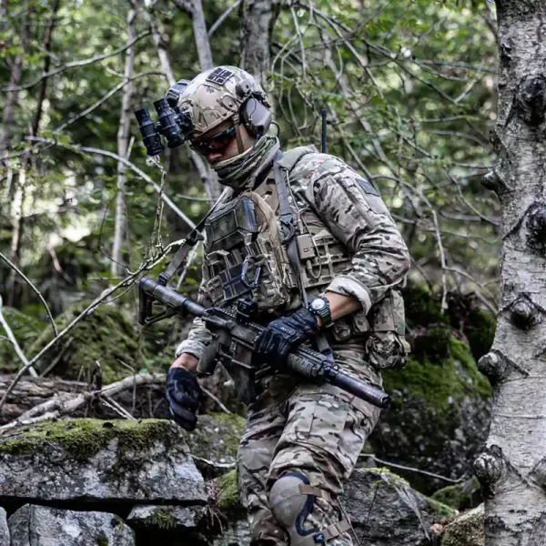 NFM Group. Perfekcja, jakość i multifunkcjonalność dla służb mundurowych 1 baner nfm garm combat clothing soldier forest camouflage