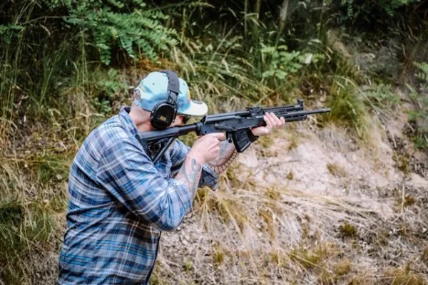 Karabinki Century Arms – amerykańska platforma AK 2 fot Przemek Miller | LifeGun Magazine 576