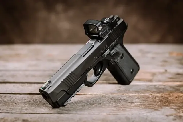 Historia pistoletu Daniel Defense H9 7 Daniel Defence Daniel H9 kolimatora Eotech EFLX Mini Reflex Sight 08s