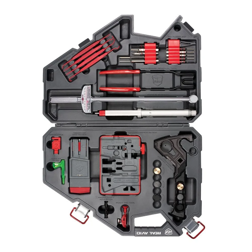 Jak wyposażyć domowy warsztat strzelca? Stanowisko serwisowe, czyszczenie broni, przegląd narzędzi Real Avid 32 Real Avid - Skrzynka rusznikarska AR-15 Armorer's Master Kit - AVAR15AMK